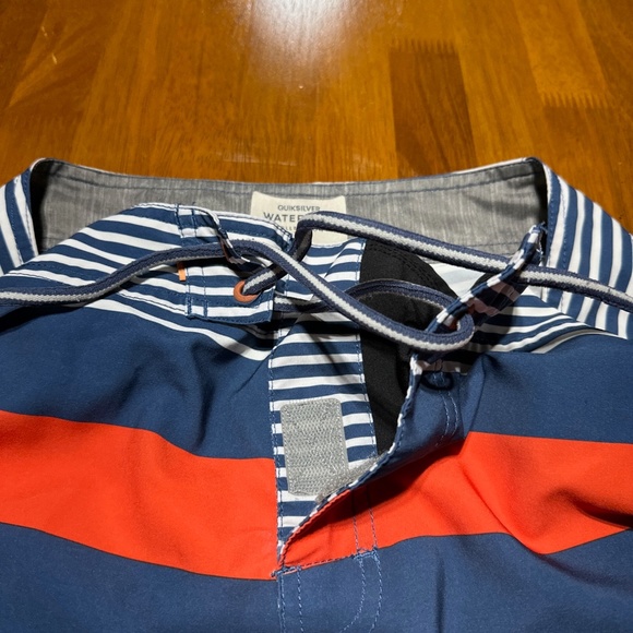 Quiksilver Waterman Striped Stretch Boardshorts Blue Red White 36 21” Outseam - Picture 2 of 9